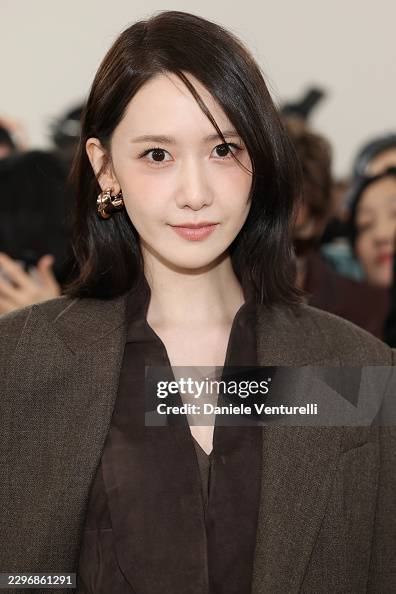 _firstsnow's tweet photo. Max Mara 2027 S/S Fashion Show - YoonA (Milan Fashion Week 2026.09.24) https://t.co/wcvgKz0jy8