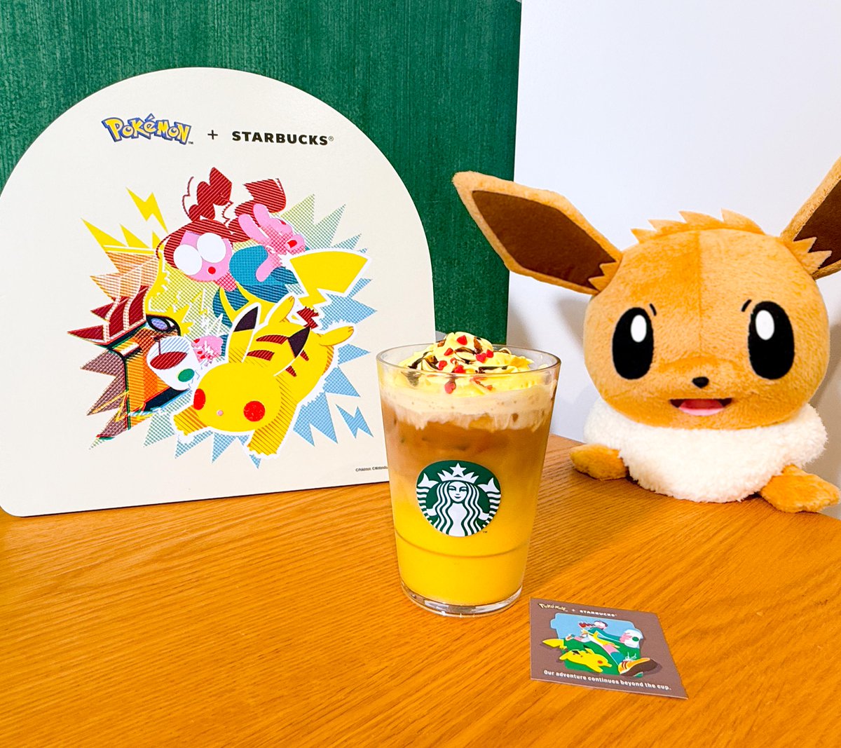 project_eevee's tweet photo. #スターバックス と #ポケモン のコラボレーション☕✨
オリジナルアートワークには #イーブイ も😍
9月30日(水)発売のアイテムをチェックしてみてね💚
https://t.co/n1qqg72Fsn
#Starbucks #Eevee https://t.co/f3JSiOqbYf