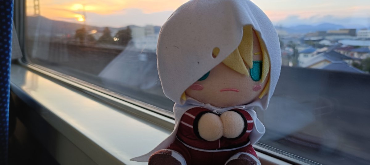 itizenngohann's tweet photo. 夕焼けだね https://t.co/9qCsTMDUC6