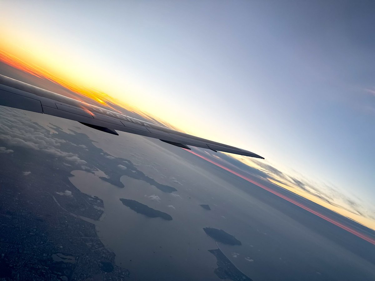turnerexma's tweet photo. この時期の夕日ってなんで綺麗に見えるんでしょうね！ https://t.co/9DP7ZXPruD