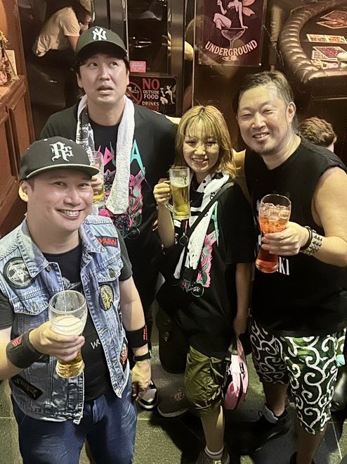 RowDisora's tweet photo. NN〜DURAのライブの投稿したよ〜

https://t.co/yR4jhSDL6O https://t.co/4lcrPHPTMp