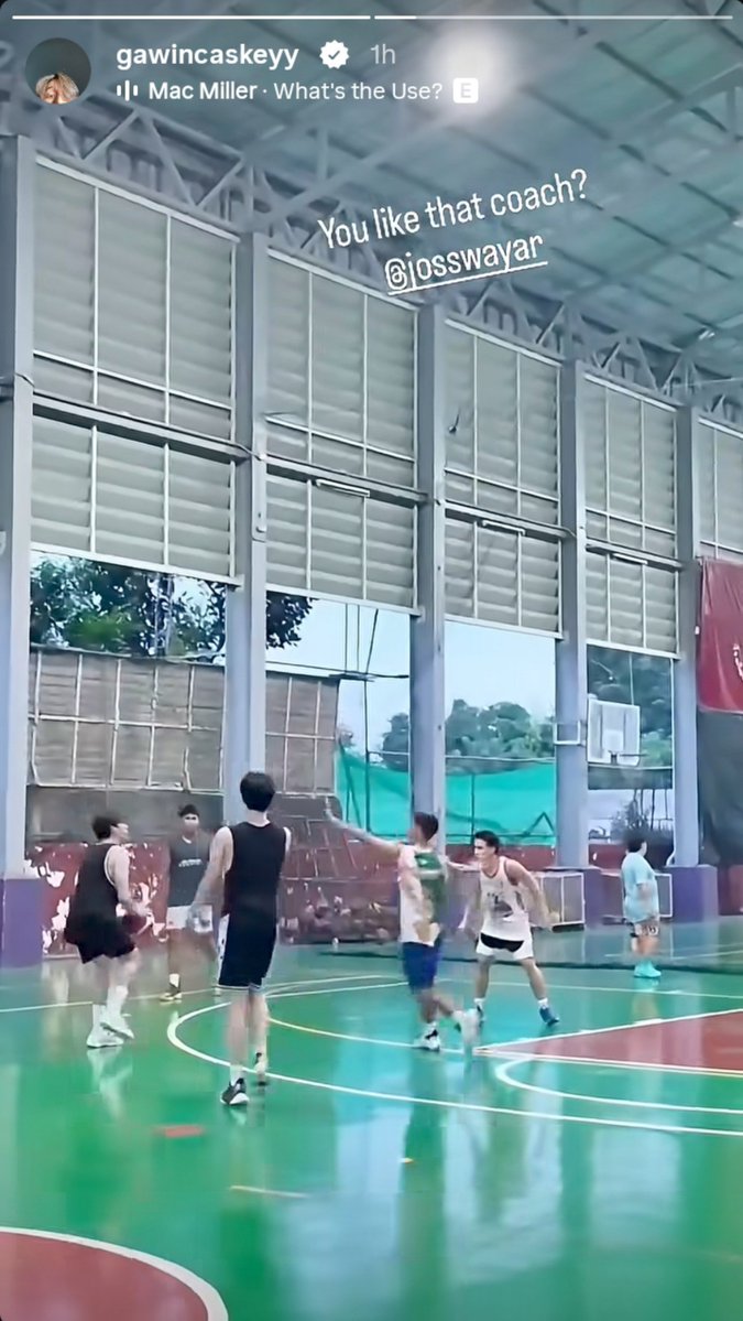 cinnameownn's tweet photo. pemain nomer 8 makin berani ajaa, yakin banget coach joss langsung salting brutal digodain gini😭 https://t.co/KGQ17QlnWD