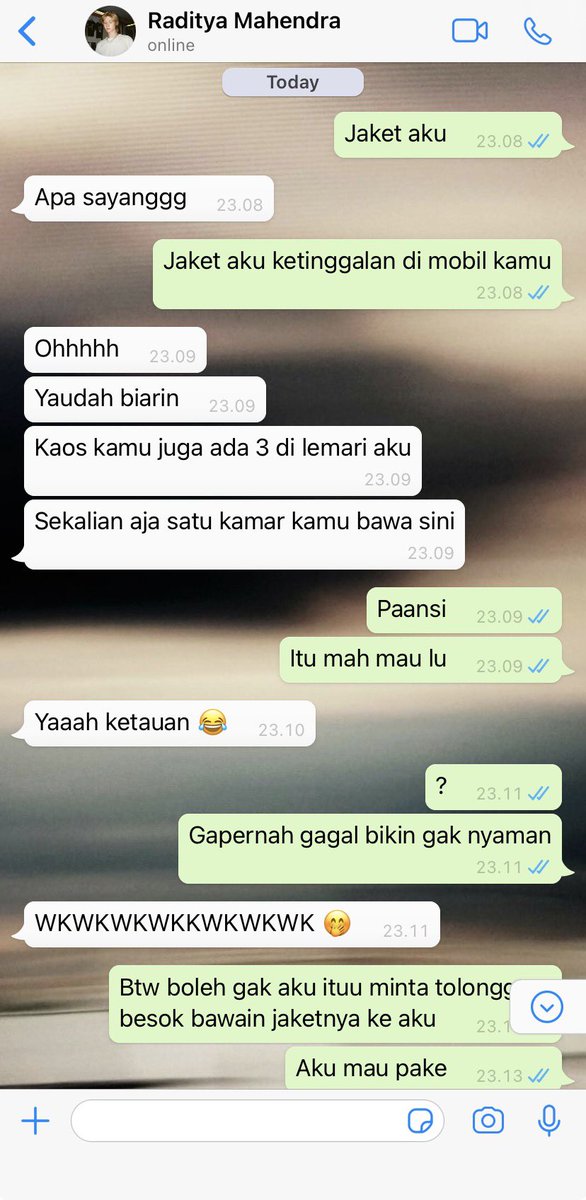 tafsirmistook's tweet photo. i hate my boyfriend, and this is how i tell him i miss him, #marjames few tweets au https://t.co/hRt4ChZXLW