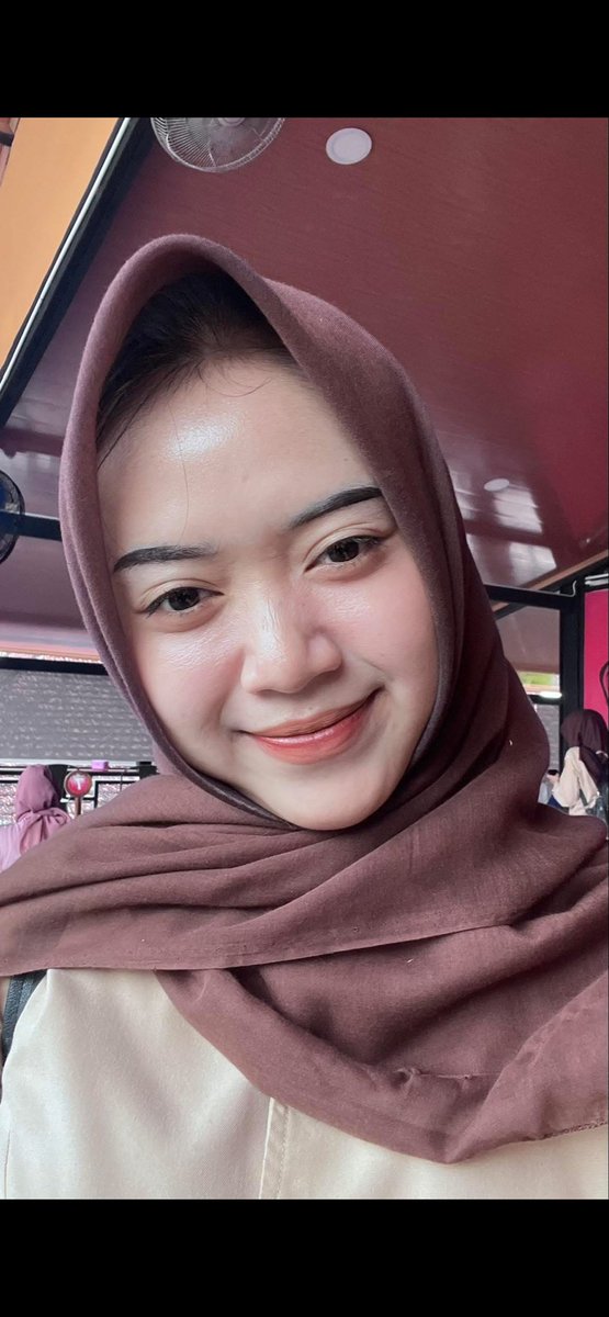 pemujaglowink's tweet photo. Bangun oi udah siang 😡 https://t.co/CExhXoFT7F