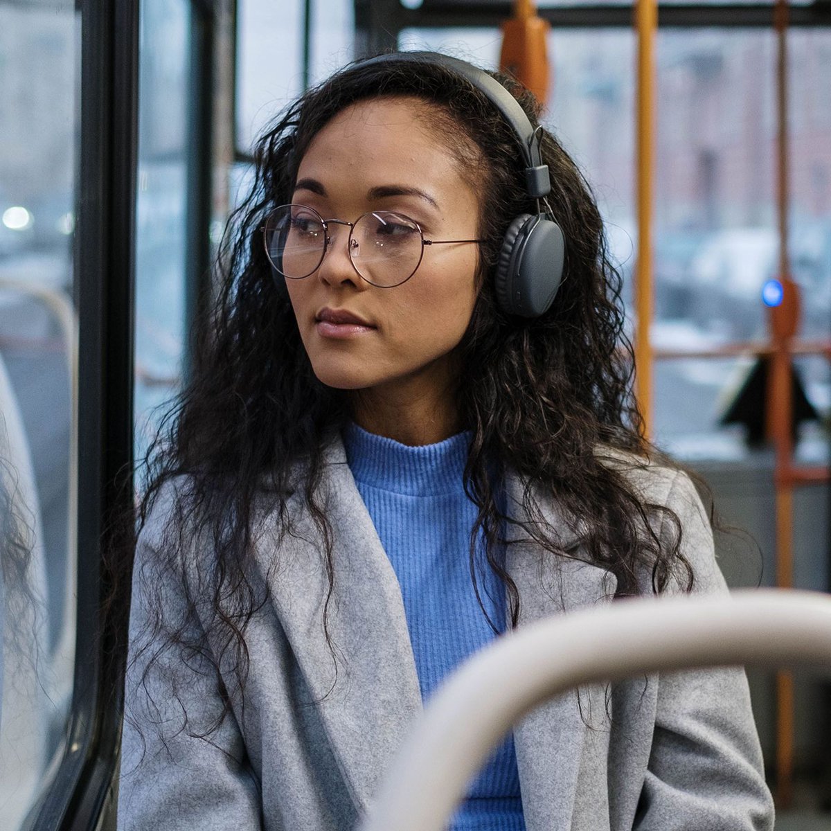 Dexerto's tweet photo. Bus users in Singapore will now be fined for playing music out loud

The fines range from around $400 to $4000 https://t.co/9tQGQtzDlp