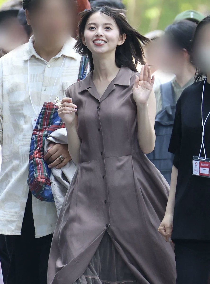 papiyonkun01's tweet photo. 元乃木坂46齋藤飛鳥さんって小顔で有名だけど、確かにこれは異次元だな
このレベルは本当に見たことがない https://t.co/ARGtEJLILJ