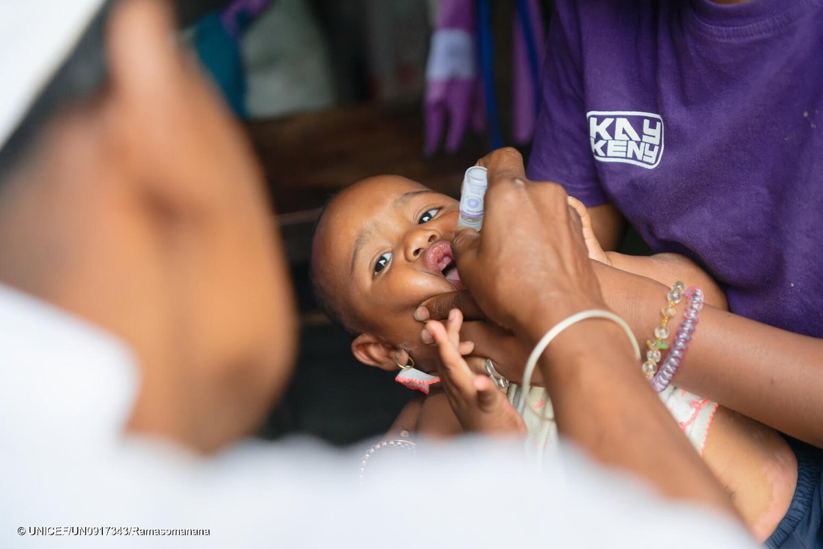 UNICEF's tweet photo. Ending polio protects children today and builds stronger health systems for tomorrow.

Sustained political commitments and investments from governments and donors are needed to give every child a chance at a healthy future. #UNGA https://t.co/JzHHLlXGdg