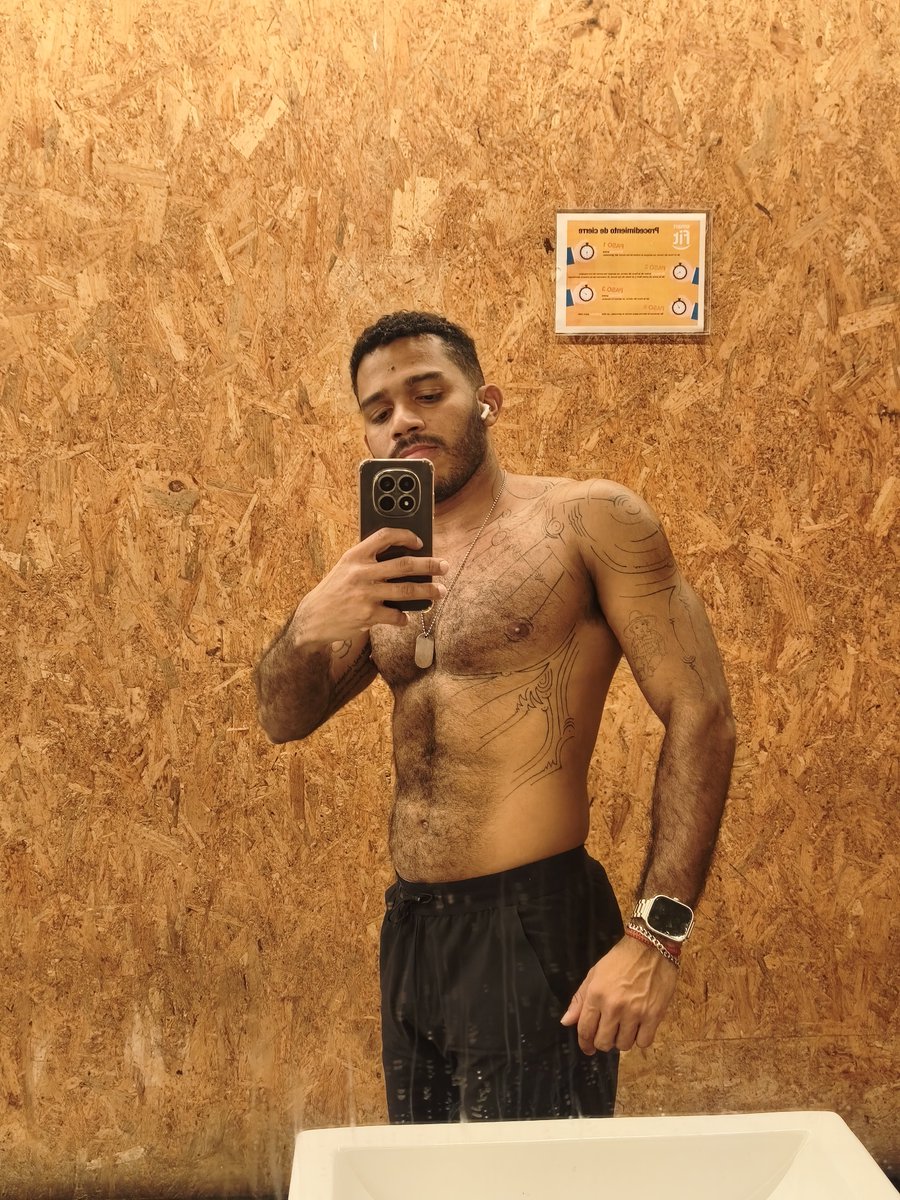 Luifer113015's tweet photo. Unas de hoy 😏🫰🏾 https://t.co/oD1kBilEBS