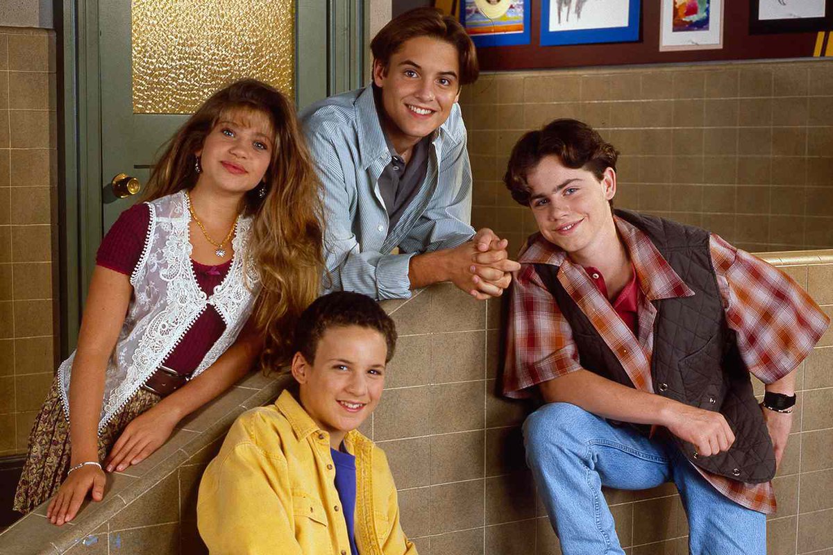 PopCrave's tweet photo. ‘Boy Meets World’ premiered 33 years ago today. https://t.co/hE8ueXetu2