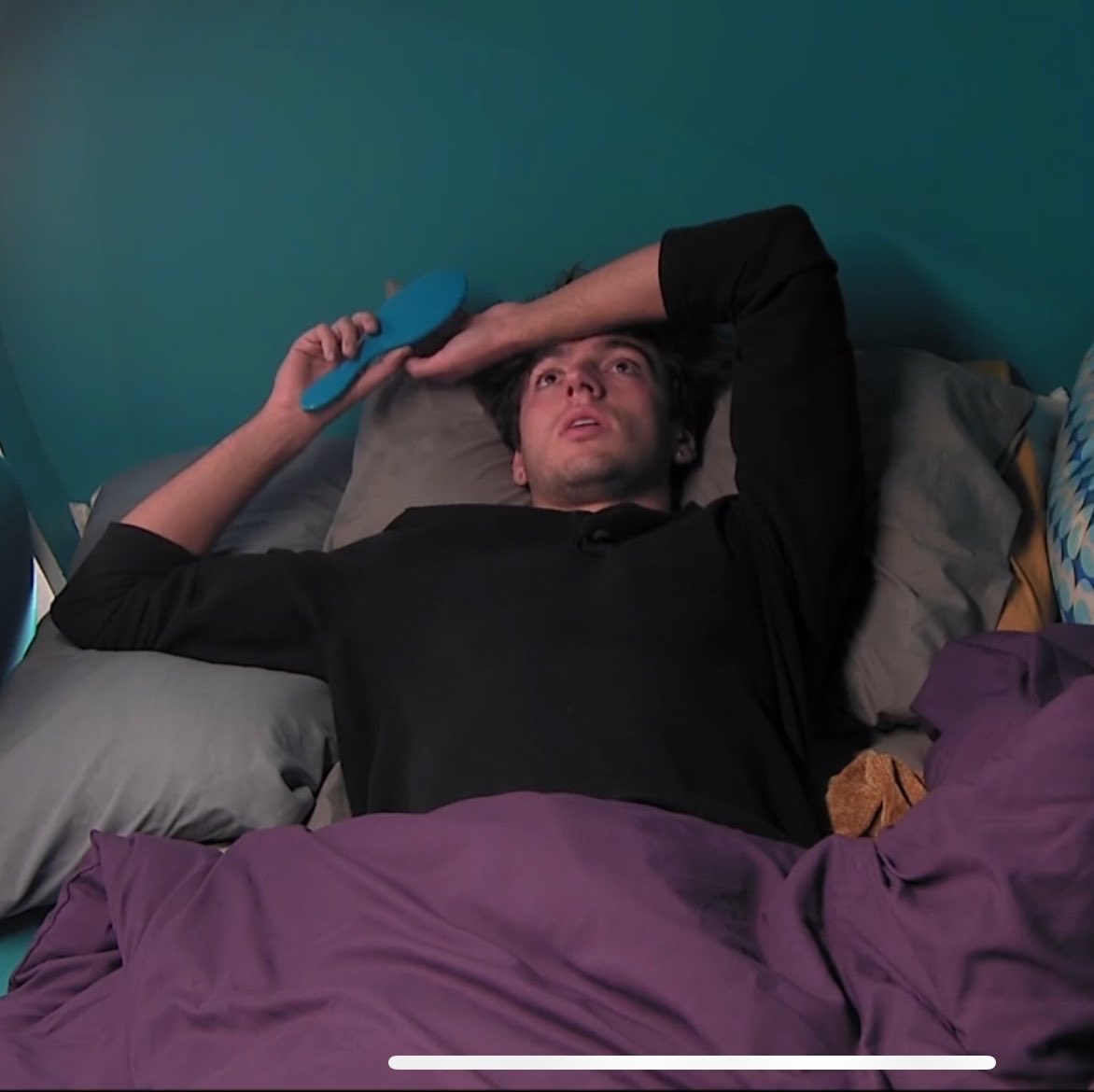 89razorskate20's tweet photo. Drew back in the pod thinking #BB28 https://t.co/QWzP5mHLU6