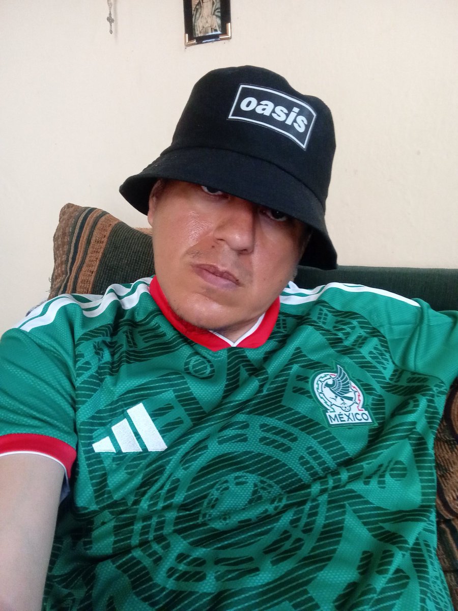 PezParanoico's tweet photo. @88EduardoSan @KlaythompsonMex @DelgahanPe70588 @omaryesahel JAJAJAJAJAJAJAJAJAJA PINCHE PRIETO DE MIERDA JAJAJJAJAJAJAJAJAJJAJAJAJAJAJJANAJAJAJAJAJAJJAJAJAJAJA COLOR CARTÓN Y PIENSA QUE ESTA DERROCANDO A MORENA Y ES MORENOOOOO JAJJAJAJAA https://t.co/s8wPpvBYek