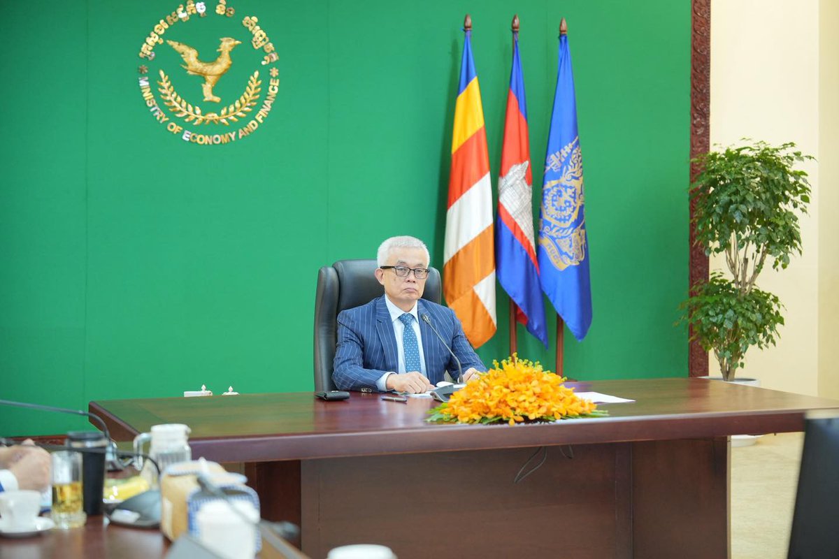 MoCCambodia's tweet photo. His Excellency Reach Ra, Secretary of State of the Ministry of Commerce, attended a meeting of the National Productivity Committee of Cambodia (NPCC) presided over by His Excellency Dr. Aun Pornmoniroth,...
👉 Read More: https://t.co/tkV7ejCyOj https://t.co/l7vkclCedj