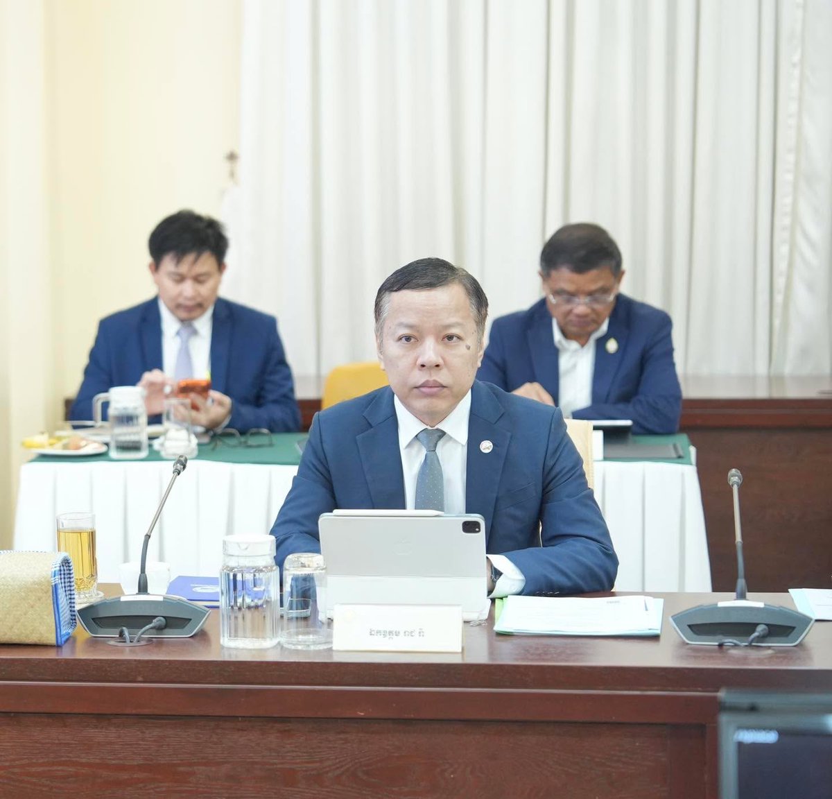 MoCCambodia's tweet photo. His Excellency Reach Ra, Secretary of State of the Ministry of Commerce, attended a meeting of the National Productivity Committee of Cambodia (NPCC) presided over by His Excellency Dr. Aun Pornmoniroth,...
👉 Read More: https://t.co/tkV7ejCyOj https://t.co/l7vkclCedj