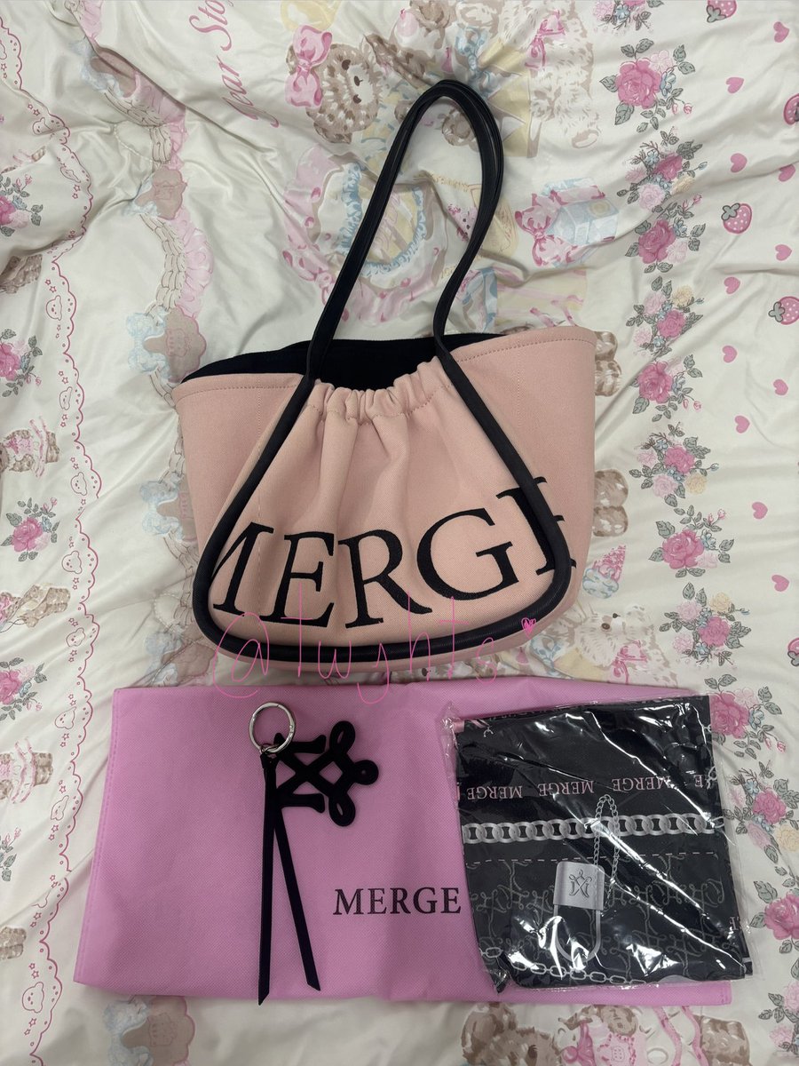 twjhts's tweet photo. ส่งต่อ  MERGE A Day Bag Medium
a Pink Beat 

    1650 [รับผ่อน]
📮free shipping 
dm kaa 🩷
#ส่งต่อmerge #mergeมือสอง #ตลาดนัดmerge #ส่งต่อกระเป๋าmerge #merge #ส่งต่อกระเป๋า #ส่งต่อเสื้อผ้า #ส่งต่อเสื้อผ้ามือสอง https://t.co/mYEG4Yu2xz