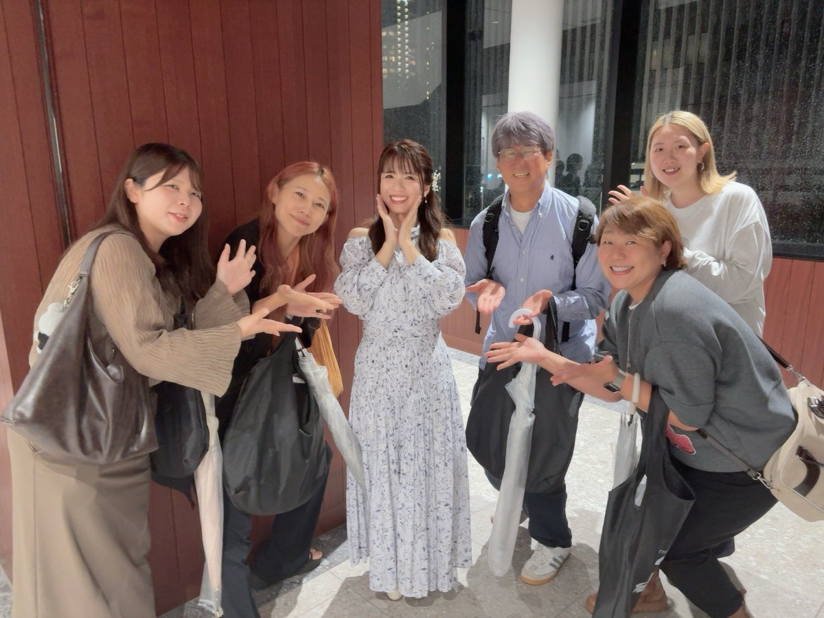 Fujita_Maiko's tweet photo. #duo  MUSIC EXCHANGEのみなさん！

インディーズの頃から何度もライブさせてもらっている渋谷duoだけでなく、 軽井沢の畑や台北ライブでもお世話になっています。

畑やお料理動画の収録でduoファミリーのみなさんに会えるのが、すごく私の楽しみな時間です。温かくて大好きなファミリーです。いつもありがとうございます😄

#藤田麻衣子
#20周年
#ライブ