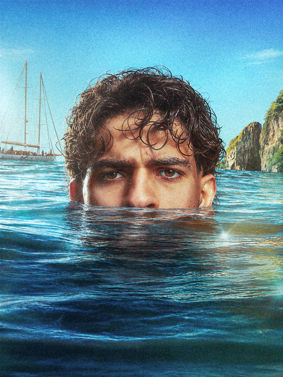 tui14277276's tweet photo. THE INFILTRATOR 🌊⚽️
A cinematic concept for Ezzalzouli  turning his speed movement and unpredictability into a visual story
unseen beneath the surface waiting for the right moment to make his move
Personal concept  designed by touji
 @RealBetis × @532off
What is your opinion? https://t.co/Eg0gQVnxye