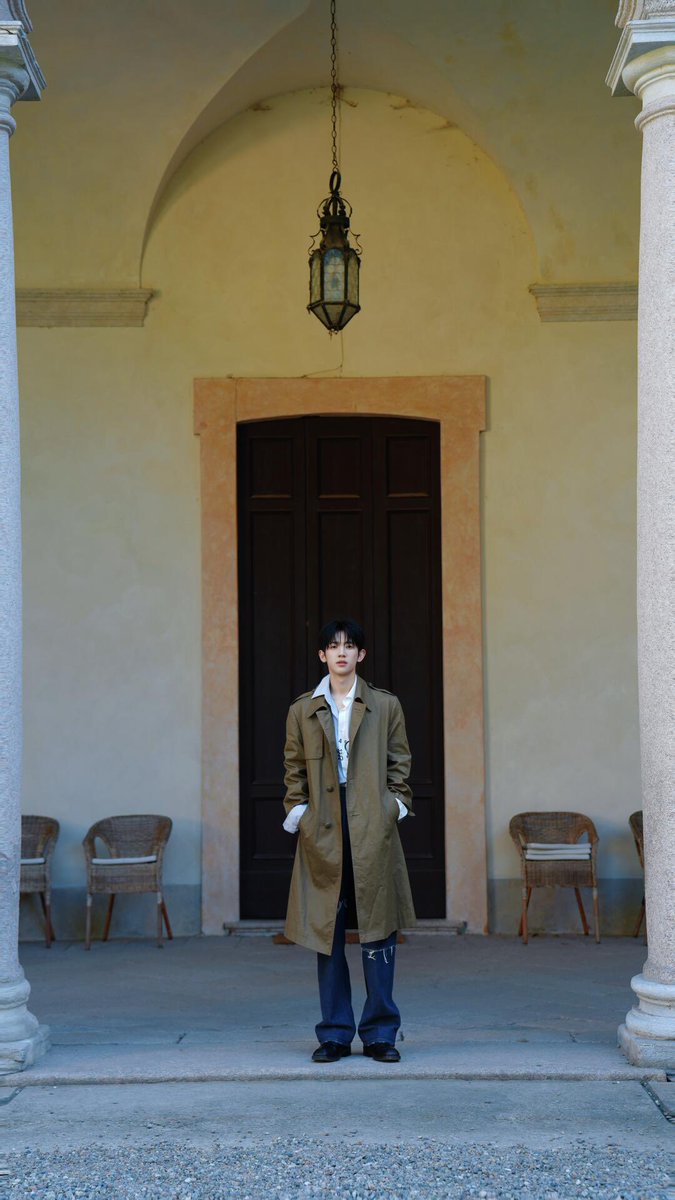 XM_psw's tweet photo. Ý tưởng điểm nhất set đồ hôm qua của em có lẽ đến từ BST Bottega Veneta Fall/Winter 2026
(Bài viết là cái nhìn cá nhân, không có nền tảng thời trang chuyên nghiệp) 

#PARKSIWOO #PARKSIWOOMFWSS27 
#박시우 https://t.co/CGipxIraNi