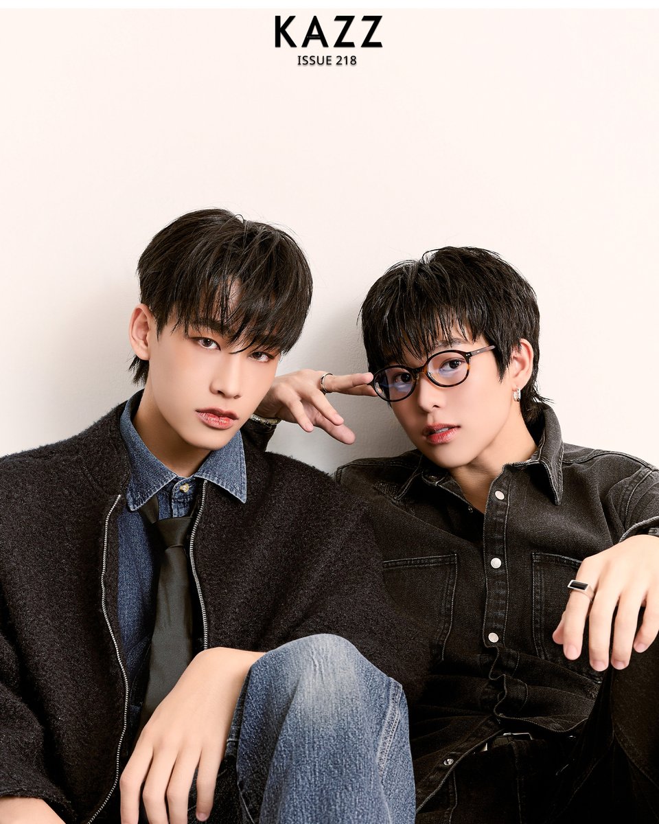 Kazzmagazine's tweet photo. #KAZZxLOVEX3 #KRITPHOP

ฟิสิกส์ฟืนรายงานตัว! “กฤษฎิ์ - ภพ” จากซีรีส์ ‘LOVEx3 หลักสูตร (รัก) ภาคบังคับ’ บนปก KAZZ MAGAZINE issue.218 จับจองกันได้แล้ววันนี้! 🤍

➖Pre-order : https://t.co/E1xJw9Cj8A
➖Foreigners : https://t.co/S3S34ZzNye 

#KAZZMAGAZINE https://t.co/VW4tE4AtkK