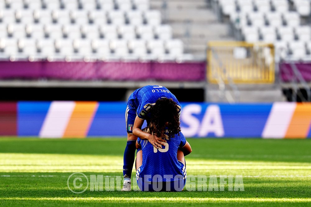 MutsuKAWAMORI's tweet photo. U20 Italy x U20 Spain, Miejski ŁKS Łódź, Łódź, Poland, Azzurra Gallo, Martina Bressan. 

#flickr #u20womensworldcup2026 #futbol #football #calcio #u20wwc
#piłkanożna #poland #lodz #u20italy #u20spain #dejected https://t.co/SQqcfmGKSW