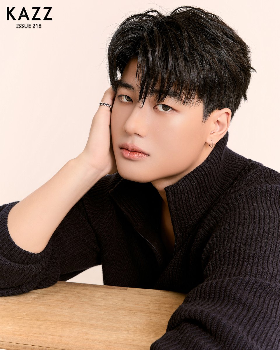 Kazzmagazine's tweet photo. #KAZZxLOVEX3 #njchok

อ๊อฟเคมีรายงานตัว! “เอ็นเจ - โชค” จากซีรีส์ ‘LOVEx3 หลักสูตร (รัก) ภาคบังคับ’ บนปก KAZZ MAGAZINE issue.218 จับจองกันได้แล้ววันนี้! 🤍

➖Pre-order : https://t.co/E1xJw9BLj2
➖Foreigners : https://t.co/S3S34ZzfIG 

#KAZZMAGAZINE https://t.co/sw2P0etWU5