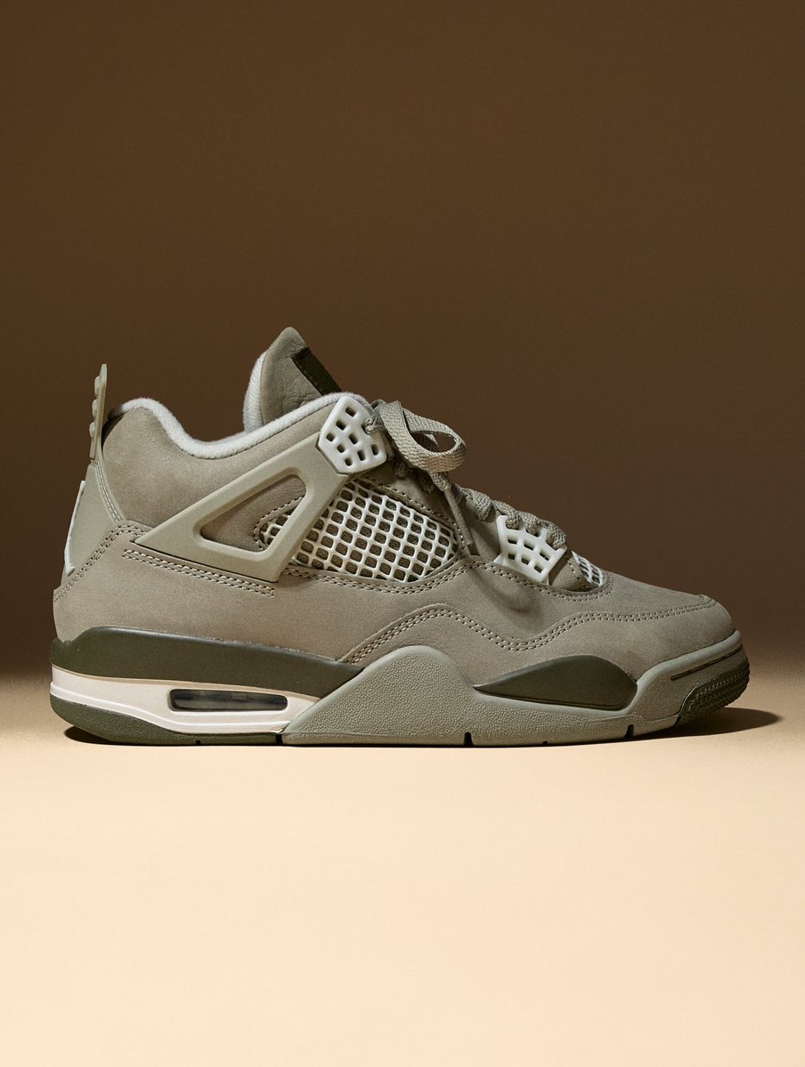 zSneakerHeadz's tweet photo. DETAILED LOOK: 2026 “Light Army” Air Jordan 4
Dropping on October 2 in Europe. 🪖 https://t.co/dcFLe5tOuz