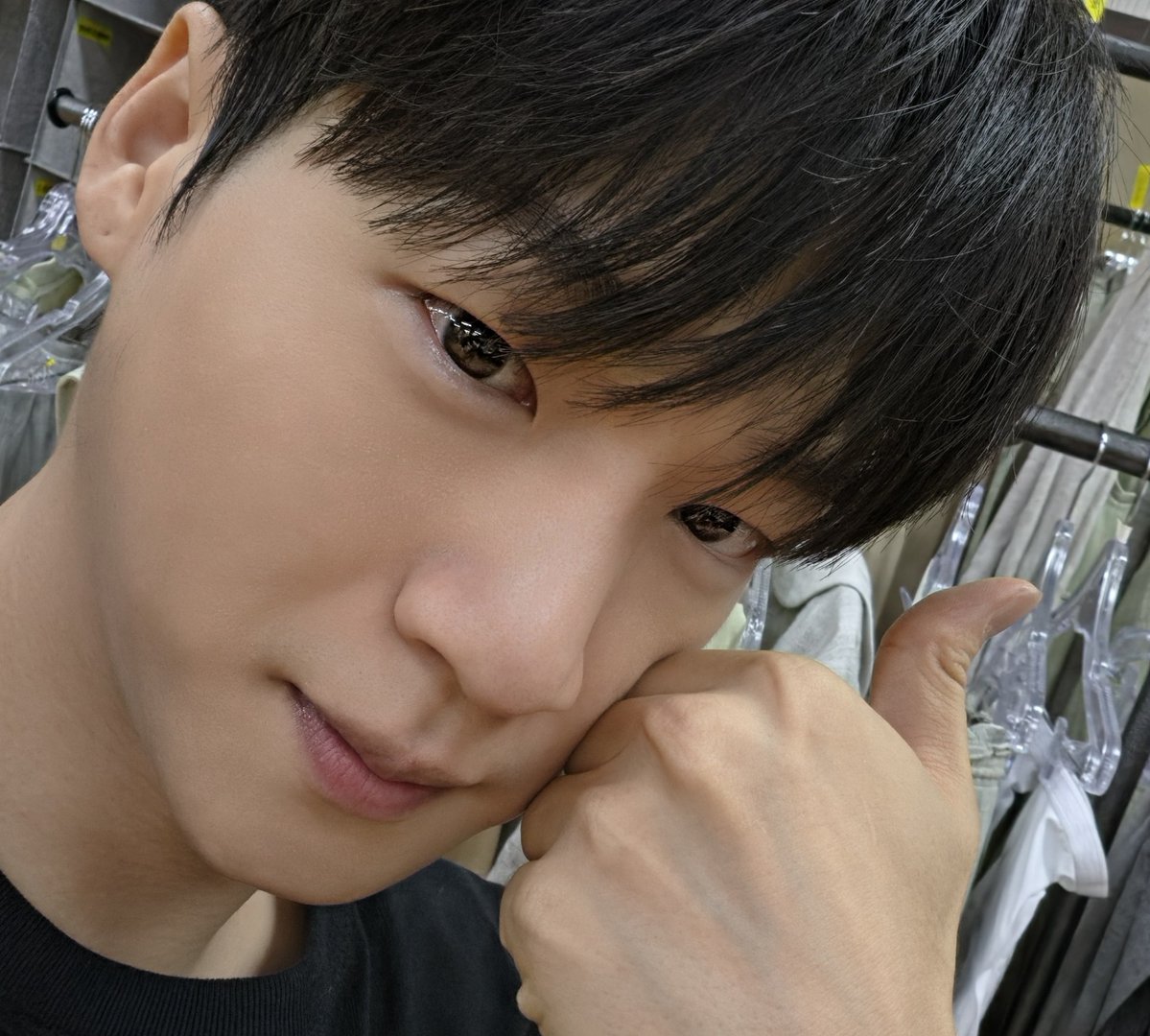 dkent_artist's tweet photo. [#김리현]

리현 배우의 음악극 <섬: 1933~2019>
첫공 사진이 도착했습니다 🎁
리현 목소리와 막공까지 함께해 주세요 ❤️‍🩹

음악극 <섬: 1933~2019>
2026.09.22 - 11.22
국립정동극장

#더블케이엔터테인먼트
#더블케이아티스트 #음악극_섬 https://t.co/mfAFe4c3Zj