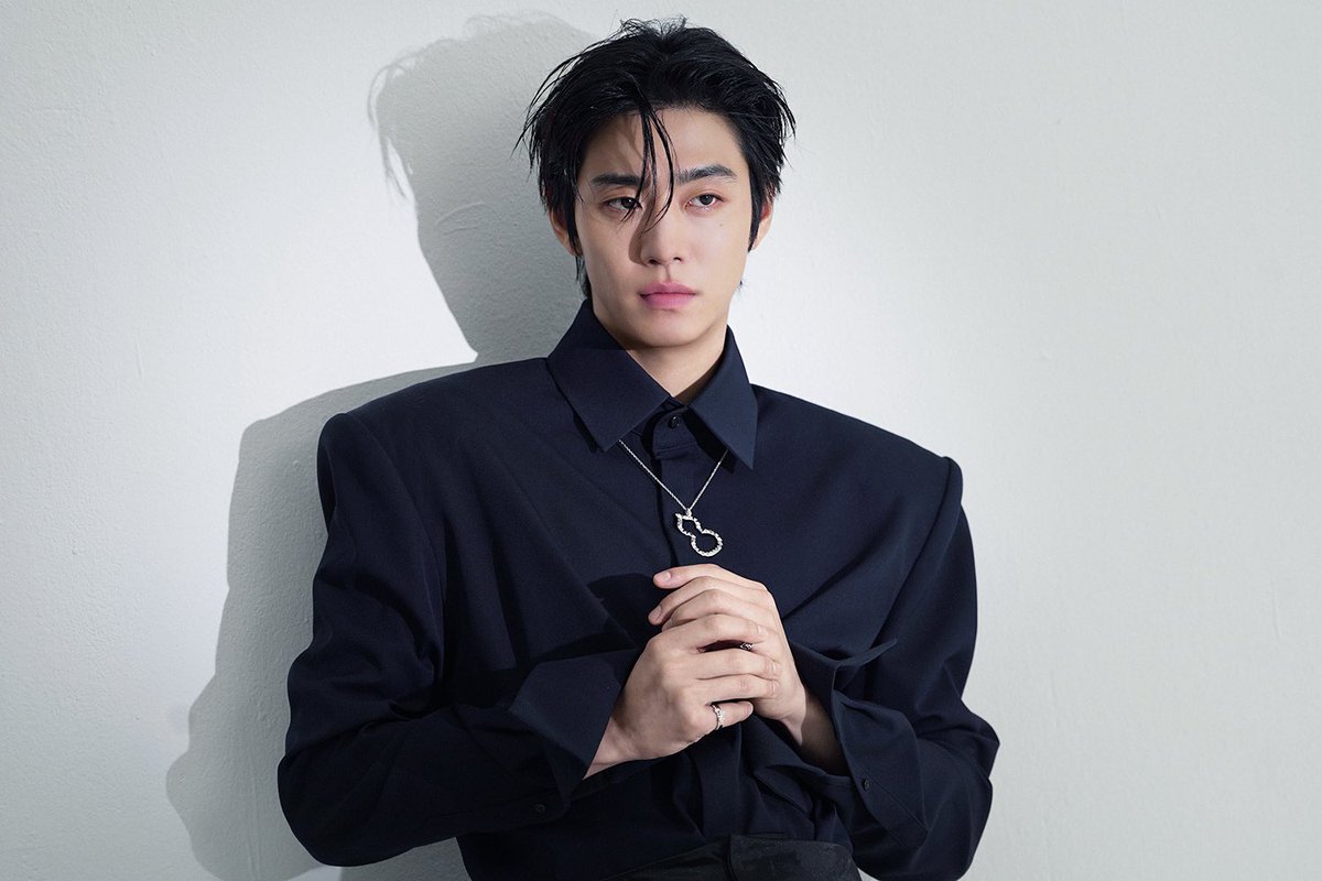 ThePresent_X's tweet photo. [#안효섭]
#BEHINDTHESCENES of AHN HYO SEOP for Marie Claire ART EDITION ✨

See more on Weverse ⬇️
https://t.co/kAStDo7Xr0

#AHNHYOSEOP 
#마리끌레르 #MARIECLAIRE https://t.co/iN214Kz61M