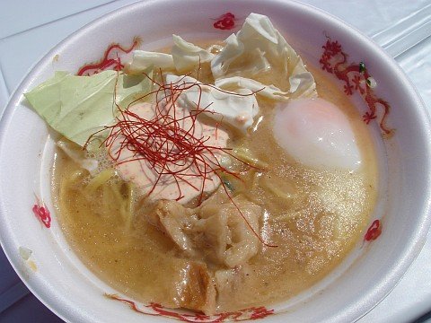 BeachFutsal's tweet photo. ラーメン博での公開生。
写真のパーソナリティは三四六さんではありませんが💦

#true810 https://t.co/oCuUgkk7GE
