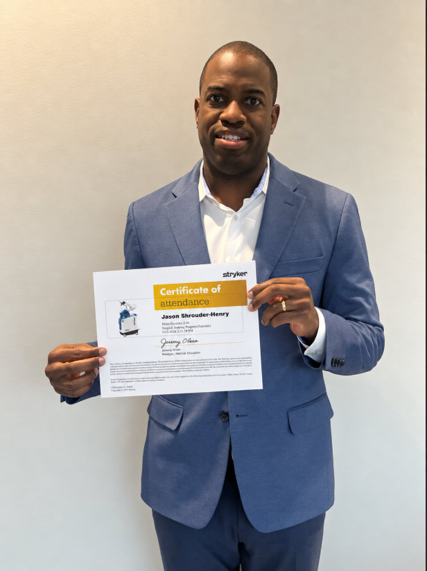 DrShrouderHenry's tweet photo. I recently completed the #MakoShoulder (1.0) Surgical Training Program – National, further expanding training in robotic-assisted shoulder surgery.
I am committed to advancing my expertise in #cuttingedge technology to give my patients access to latest options in orthopedic care. https://t.co/xkBHDdr14X