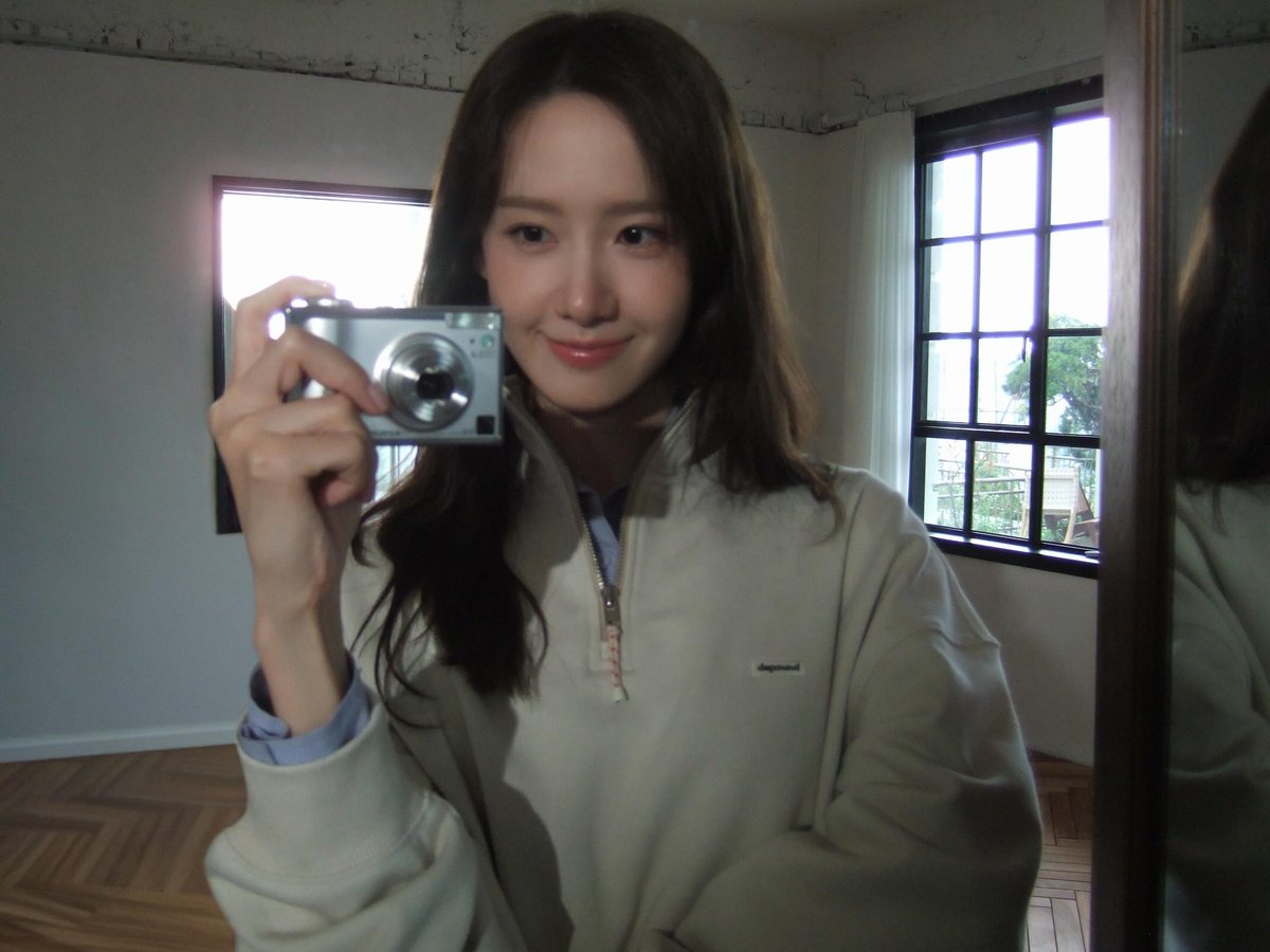 franky___a's tweet photo. 260924 YoonA - depound's new promo pics 🤎
depound released YoonA's beautiful photos and a discount promo in celebration of Chuseok 🥹🤎
https://t.co/sRhguW8Ph1
#YoonA #윤아 #임윤아 #LimYoonA https://t.co/Ep9CN8UHdq