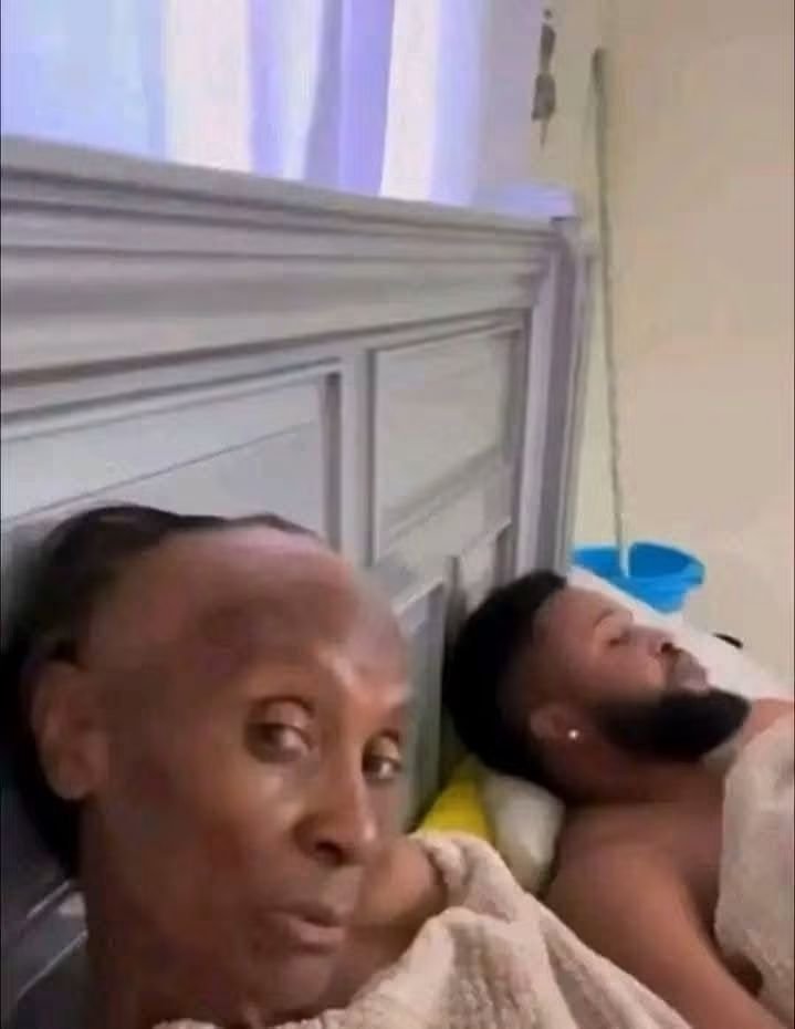 Maryian96's tweet photo. Nairobi is a very dangerous taoni,an older woman has exposed his Ben 10 who has constantly been supplying her with horizontal engineering but he has been hiding their relationship and the mama decided its time for the world to know who maintains your lifestyle wueh a very short story🤣🤣🤣🤣🤣🤣🤣