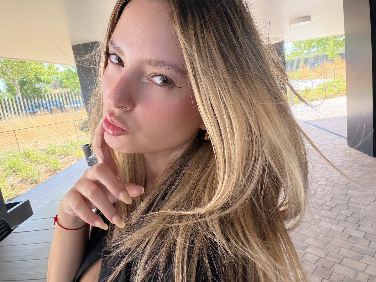 peachyemmaaa's tweet photo. blonde mood all day ☀️ https://t.co/OR6saZcvjg