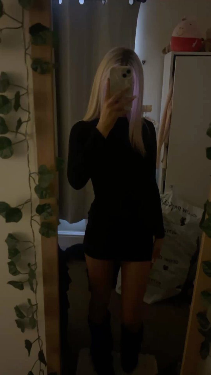 _kadie18's tweet photo. looking for wlw moots/gf🥹🥹 pleaseeee dm me they’re open :<

#wlw #moots #nsfwtwt #egirl https://t.co/wJC04Wrsi5