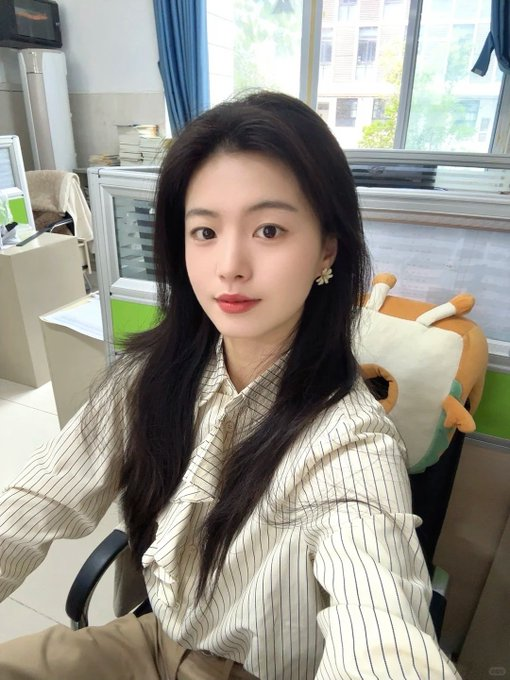pimhoe14's tweet photo. 第一次玩推    为什么非要加微信啊？    加qq不可以吗   加��留言2 https://t.co/kBWO89QmcH