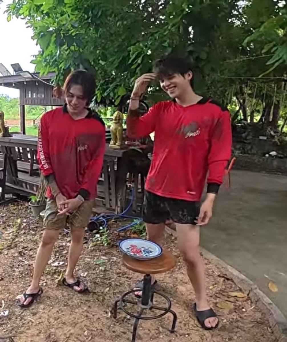 peachynanimeow's tweet photo. บักเมฆกับหนูมานิน นายทุนทำอะไรอยู่วะ เร้ว ๆ ดิ้ https://t.co/y0vqJmZnty