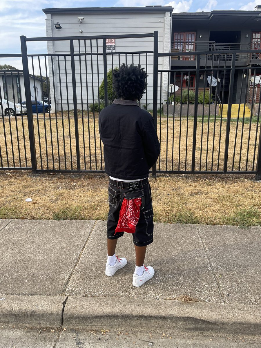 Trapposamaa's tweet photo. 5lime time #dallas #EA #dtx https://t.co/hPjcVWsO5v