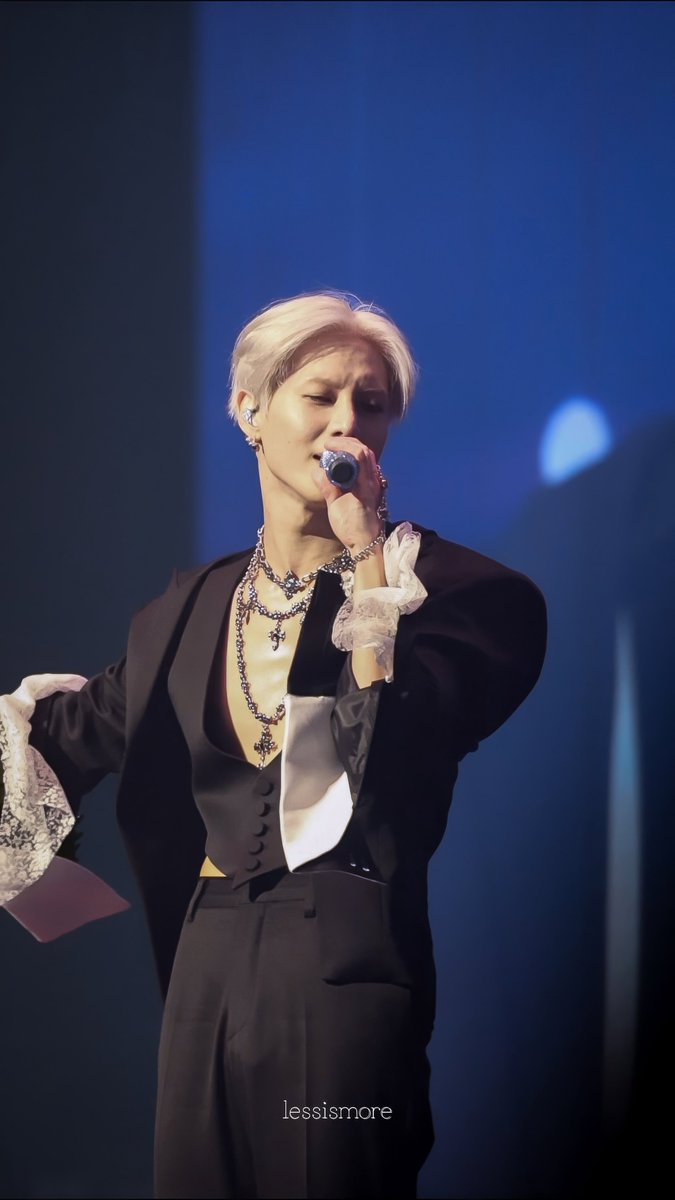 lessismore718's tweet photo. 260918 <LiMiNaL> in SEOUL

Night Away🌃

#태민 #TAEMIN #テミン #泰民 
#TAEMIN_LiMiNaL #TAEMINWORLDTOUR https://t.co/Iq9JpFemI5