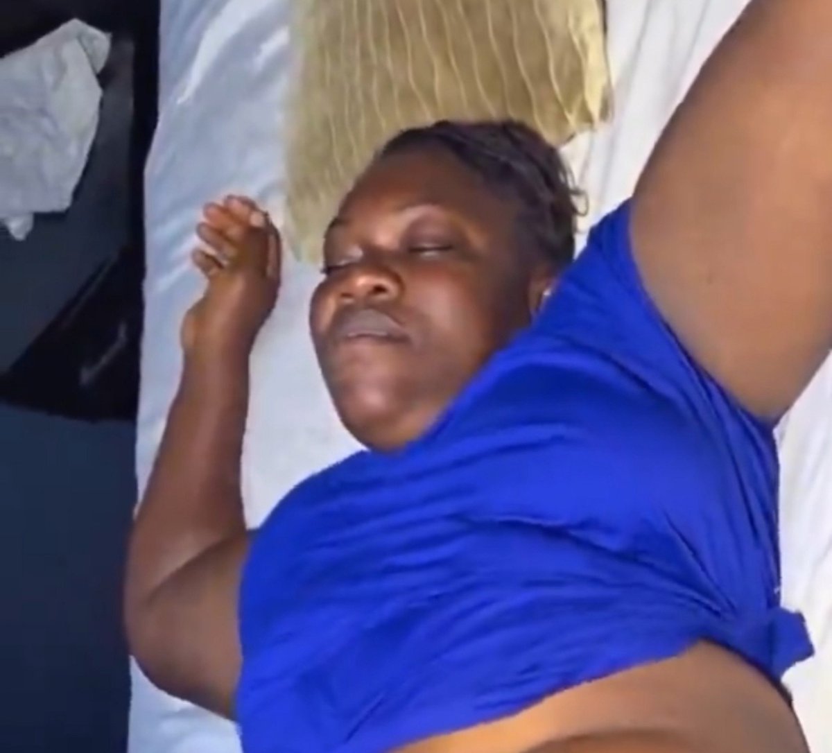 Rawleaksdaily's tweet photo. Finally part 2 and 3 of Another mature woman who unite us with her noodles. Things are tough to see such elderly women acting like teenagers.

Check my cs👇 https://t.co/FqelFzizm3
