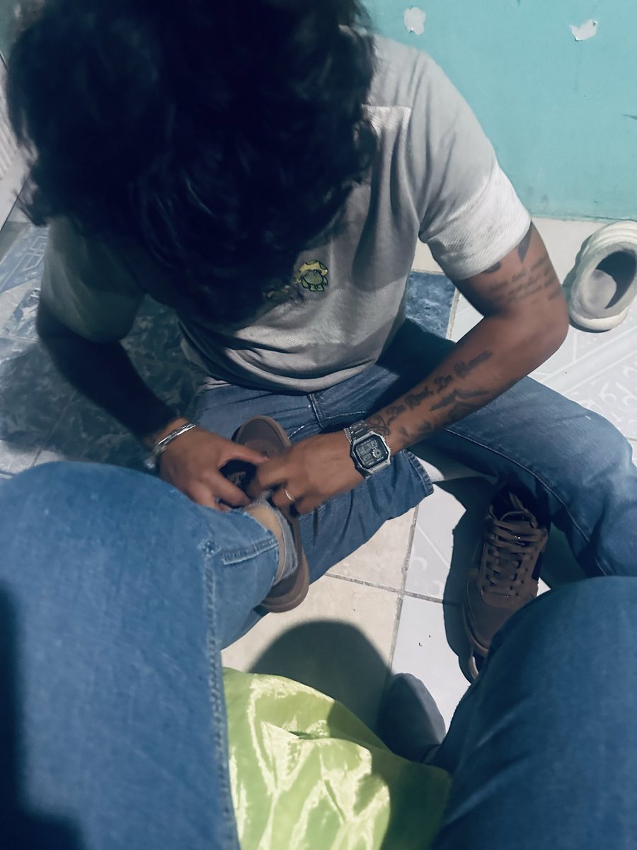 21082Dalia's tweet photo. Hueso me está haciendo inútil. 🥺 https://t.co/78Mhox896h