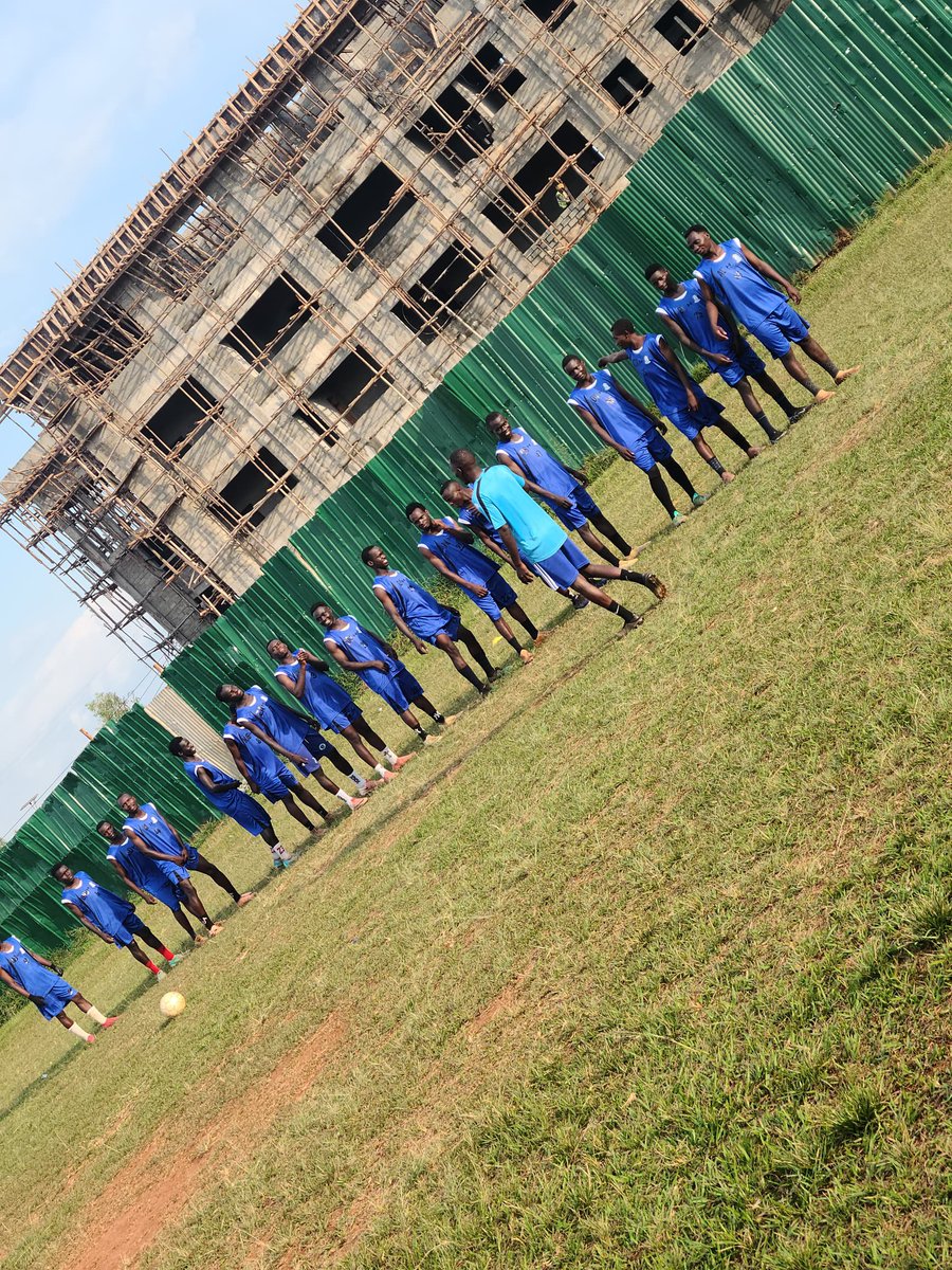 gulugamesunion's tweet photo. ⚽️ Equipping Our Team, Strengthening Our Game! 💪

The 22nd Games Union Council proudly handed over new training bibs to the Male Football Team. 🦁⚽️

We believe in supporting our athletes with the resources they need to train, compete, and represent Gulu University with pride. https://t.co/l6kO0xAPr3