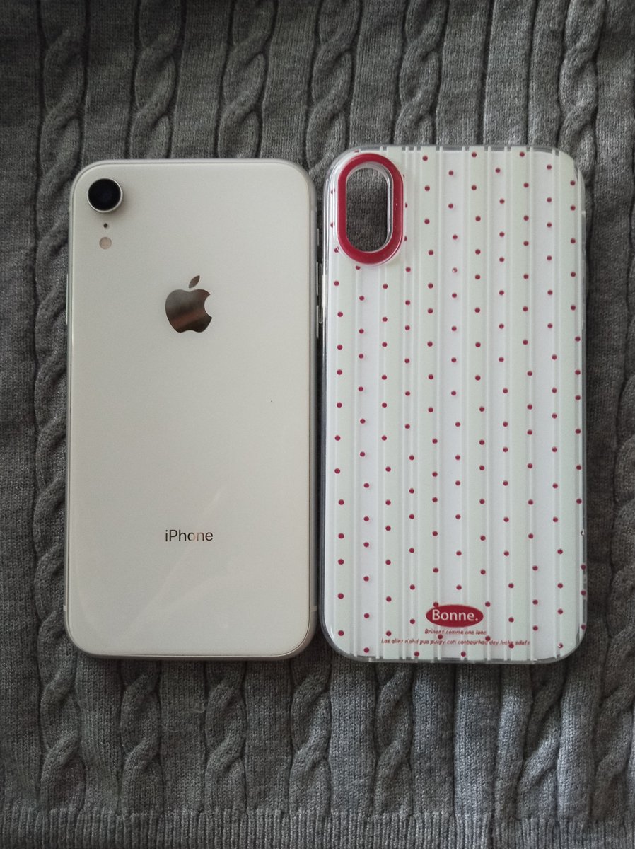 Plteedi's tweet photo. ไม่ติดไอคลาว เอาออกให้ดูได้  
iPhone XR 64GB สีขาว  ศูนย์ไทย  
• แบตใหม่ เบต้า 100% ใช้ยาวๆ  ขอคนรับได้
เปลี่ยนแบตใหม่เนาะ ไม่ได้พัง
• สภาพรอบเครื่องสวย มากๆ 

ขาย 2,300  รวมส่ง 

คอลมาดูได้  
( เดมมารับไม่รับแจ้งด้วย )  
#ไอโฟนมือ2 #iphoneมือสอง #iphoneมือ2 
#ไอโฟนมือสอง https://t.co/cFWdeYpdcF