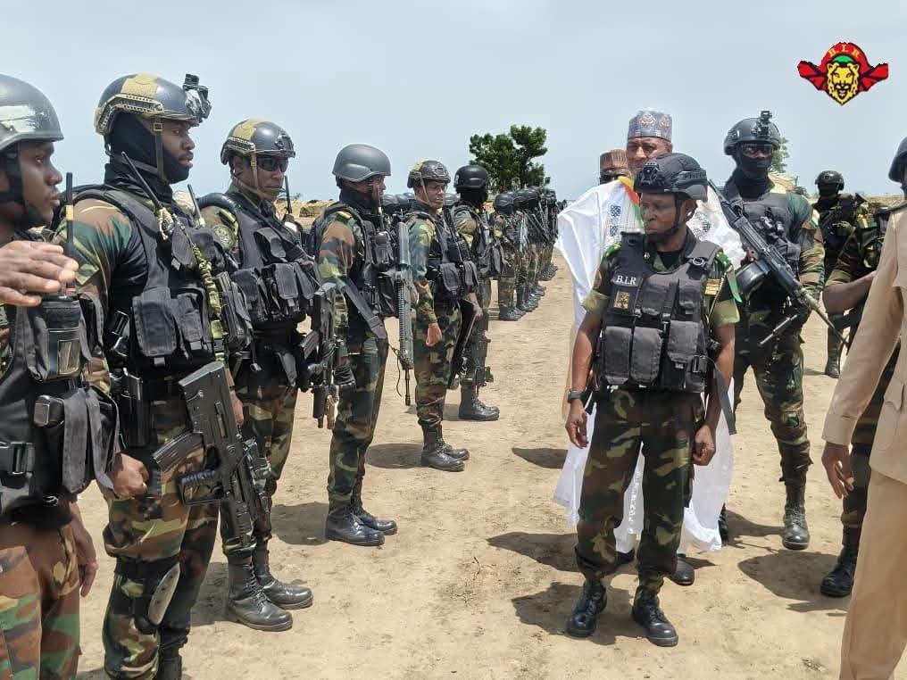TheCameroonianZ's tweet photo. Un nouveau camp de l’Opération Lac Tchad des #BIR a été inauguré ce 23 septembre 2026 à #Bargaram.

📍Logone-et-Chari, #Cameroon https://t.co/e2FiS2f7J2