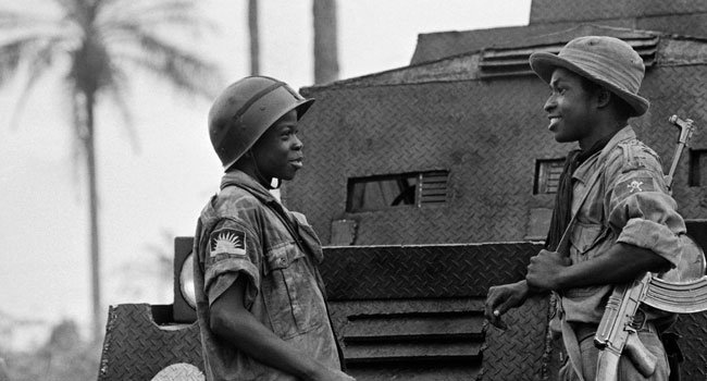 deezguy49's tweet photo. Igbo lady is mocking Palestinians because unfortunately some kids bear arms, yet during the Nigerian civil war, her parents and grandparents were actual child soldiers. https://t.co/DtZE8ioDLu