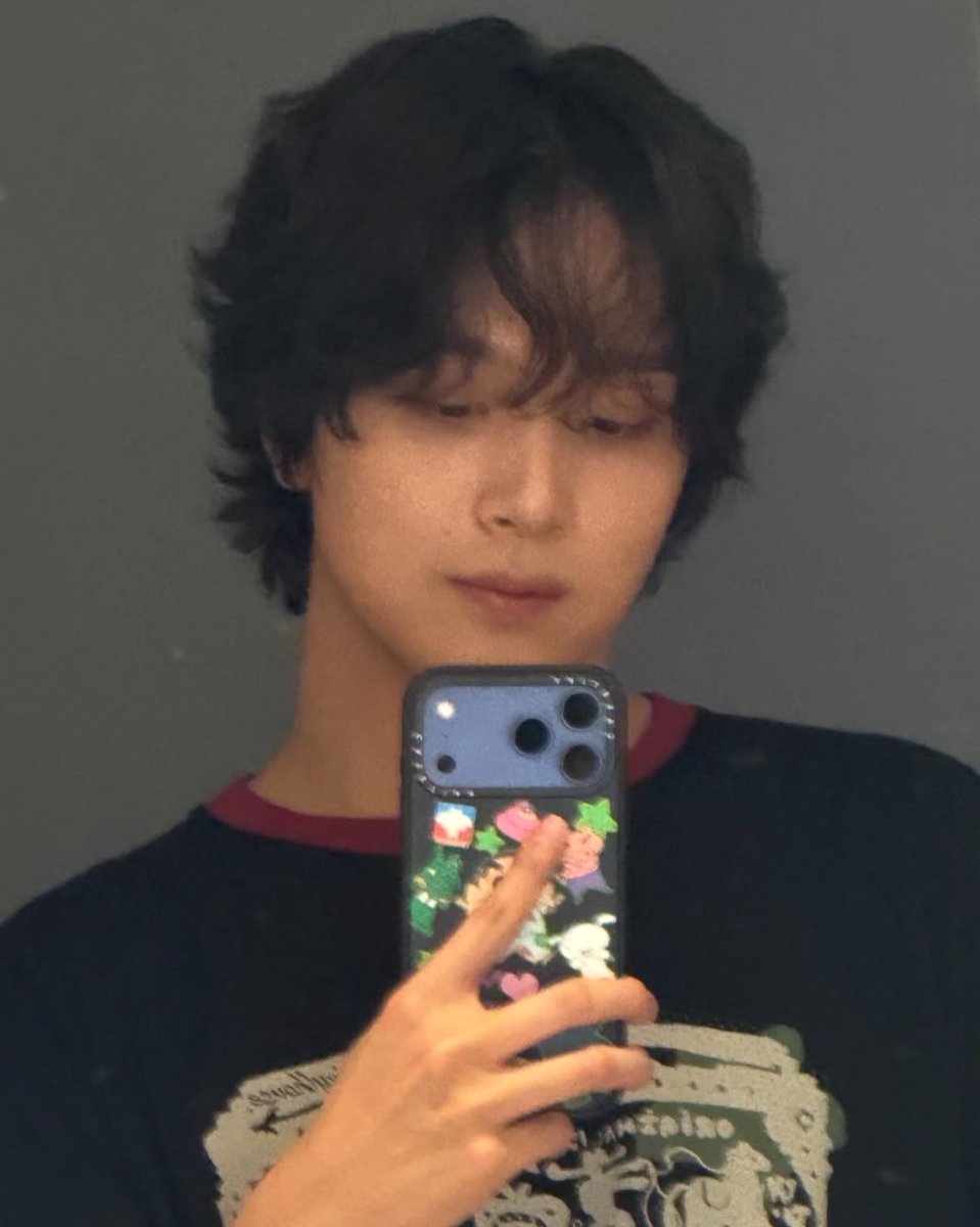 remlee_13's tweet photo. เราไม่ล้อหรอก แดงฟ้าน่ะ😝 https://t.co/ONsA4GQA8g
