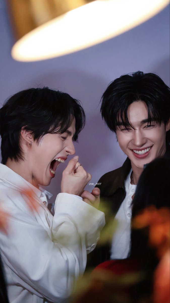 Pich_M2000's tweet photo. พักทานข้าวกลางวันกันน ส่วนอันนี้พี่ตี๋เขากินไม่ได้นะเฮง🫣

#TeeHeng 
#TeeBoonyakait #Hengmarkii https://t.co/qdCr66sPQn