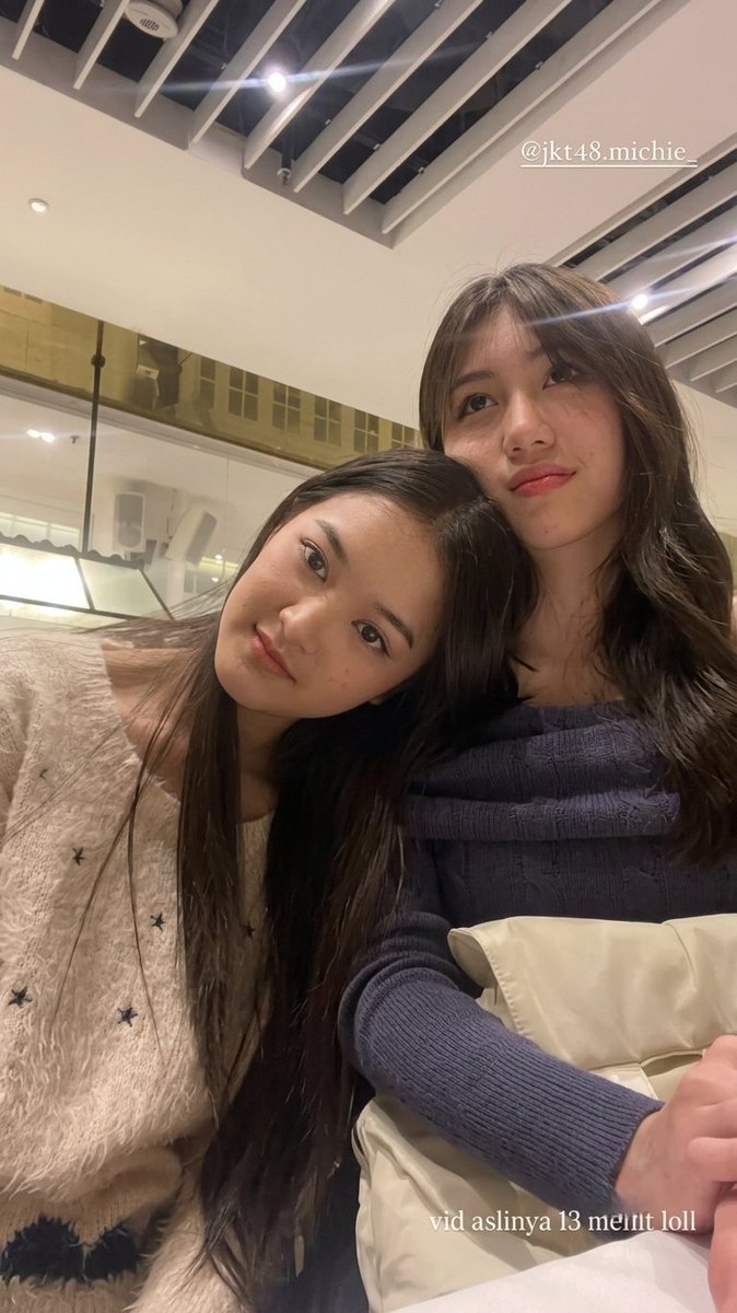 repii_michiee's tweet photo. GUE KALO LIAT MEREKA BERDUA KENAPA SALTING BGT SIHH EUYY😭
bergetar sekalii jiwa hati inii🤏🏻 https://t.co/fUobWEdKoq