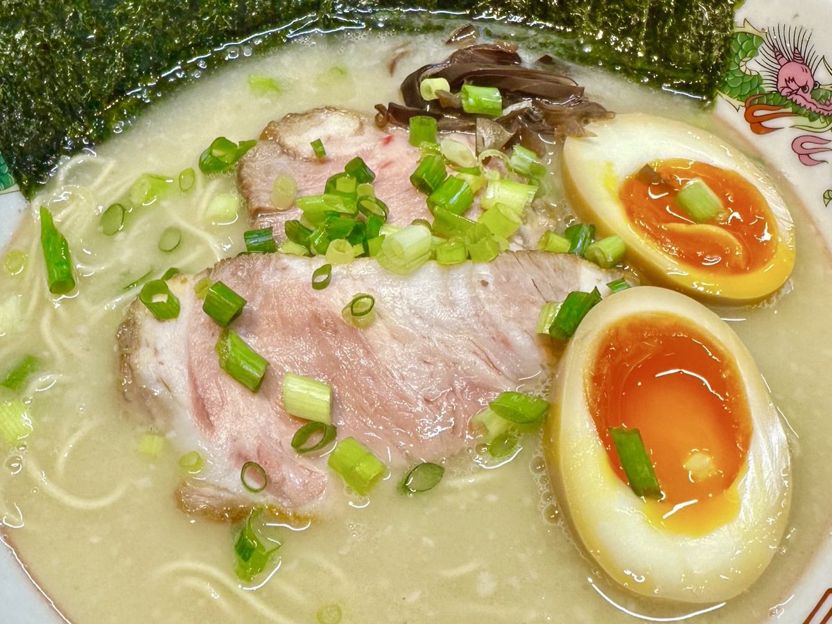 hibino_meina's tweet photo. \ #BSノブロック の豚骨ラーメンが食べれる⁉️/

かなり緊急すぎますが......🚨やっと❗️❗️

9月25日(金)
ラフ×ラフPresents
アイドル オモカワトークNo.1決定戦

に来てくれた方に、あのラーメンを
振る舞う予定です！🍜チケット、詳細⬇️

🔗 https://t.co/cYZUrbqOHt https://t.co/2oyGpjCCrV