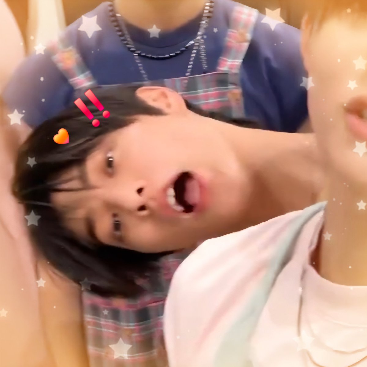 isawkono's tweet photo. cilukkk—                                 baaaa😲🧡 https://t.co/rGGY0ygbPV