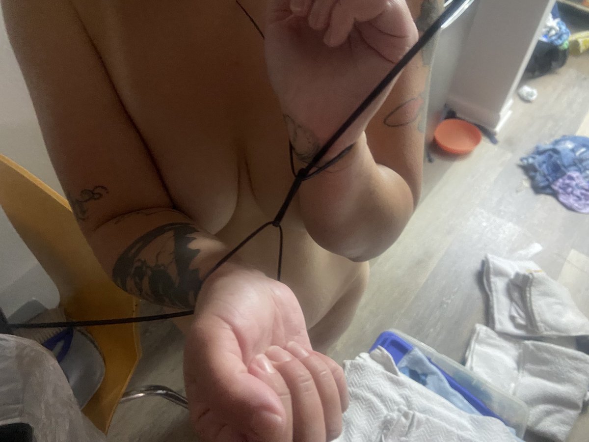 ryanhasabbc's tweet photo. 😈 coming soon #cnc #ziptied #cuffed #tied https://t.co/jLcpVl8zx6