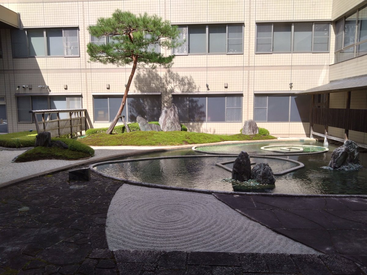 hayatodc's tweet photo. ◯日曜日
豪渓→大村寺→吉備中央町役場 賀陽庁舎→重森三玲生家跡→重森三玲記念館→江尻記念館

◯月曜日
備後安国寺 https://t.co/pS1anEzbPZ